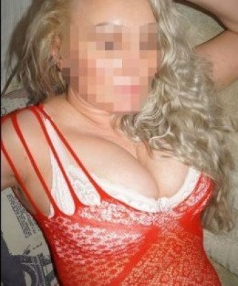 Огонь и лёд в одном флаконе: страстная, нежная, развратная. Готова погрузить тебя в мир наслаждений и желаний. Мои объятия согреют тебя, а мои губы принесут настоящее блаженство. 11468, 41 год